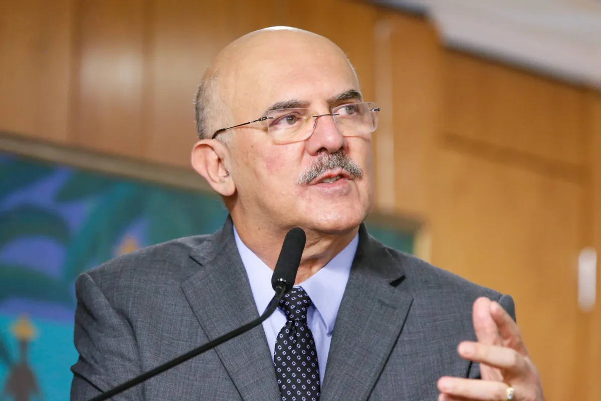 Suspeita de fraude no exame envolve a Unifil; ministro teria atuado nos bastidores para favorecer instituição