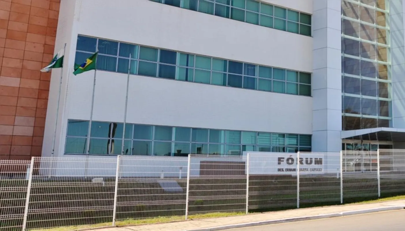 O setor ético disciplinar da  OAB-PR (Ordem dos Advogados do Brasil, seccional Paraná) irá analisar as condutas relacionadas à  'simulação de violência' contra a advogada assistente da defesa no júri de Luis Felipe Mainvailler.