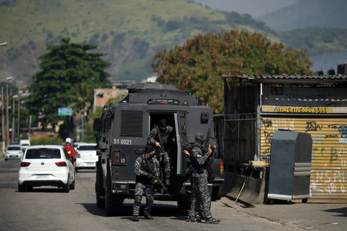 Imagem ilustrativa da imagem Operação policial no Jacarezinho, no Rio, deixa mortos e baleados em metrô