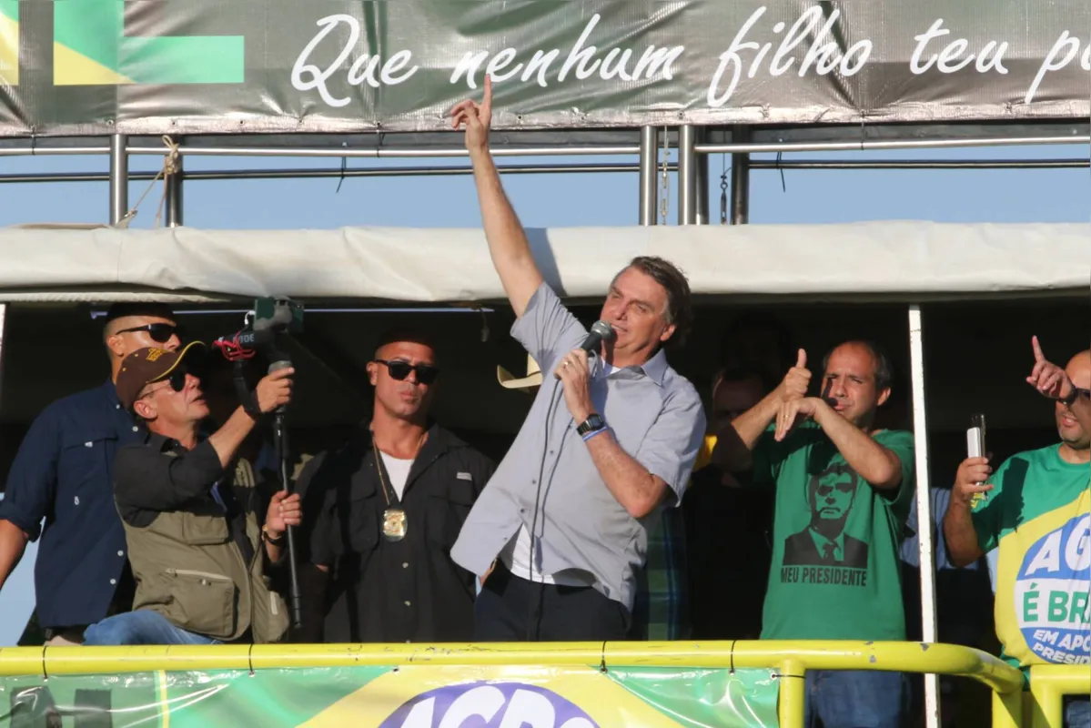 Imagem ilustrativa da imagem Pesquisa Datafolha indica que 50% dizem nunca confiar nas declarações de Bolsonaro