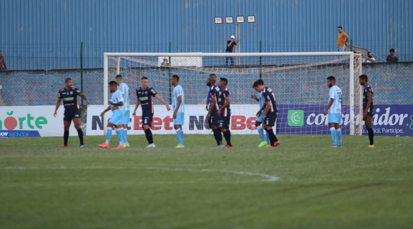 Londrina venceu o Cianorte por 3 a 0 e está na semifinal do Paranaense