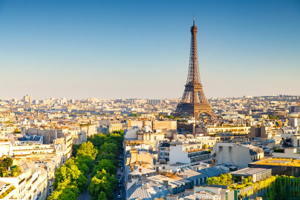 Imagem ilustrativa da imagem União Europeia chega a acordo para reabrir turismo a países 'seguros'