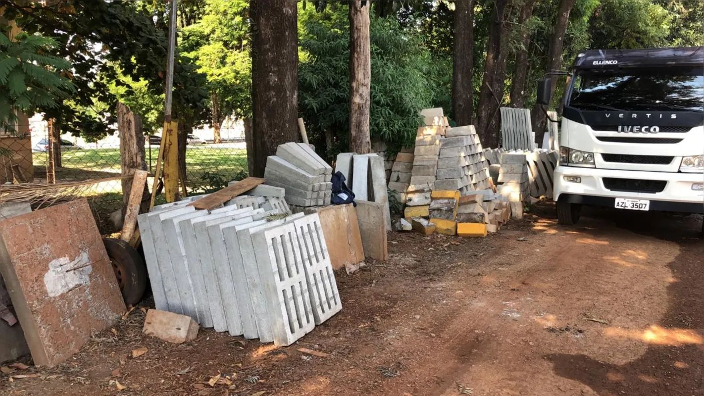 Imagem ilustrativa da imagem Zona norte de Londrina tem  ‘onda’ de furtos de grelhas dos bueiros