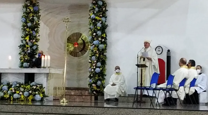 Imagem ilustrativa da imagem Fiéis de Londrina festejam o Sagrado Coração de Jesus