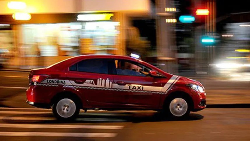 Imagem ilustrativa da imagem Projeto que aumenta vida útil dos táxis de Londrina é aprovado na Câmara