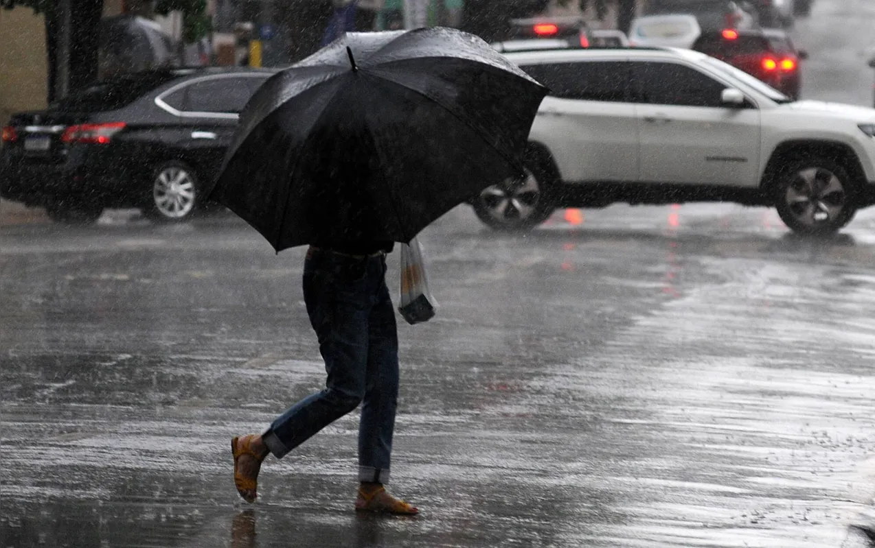 Imagem ilustrativa da imagem Ao deus da chuva