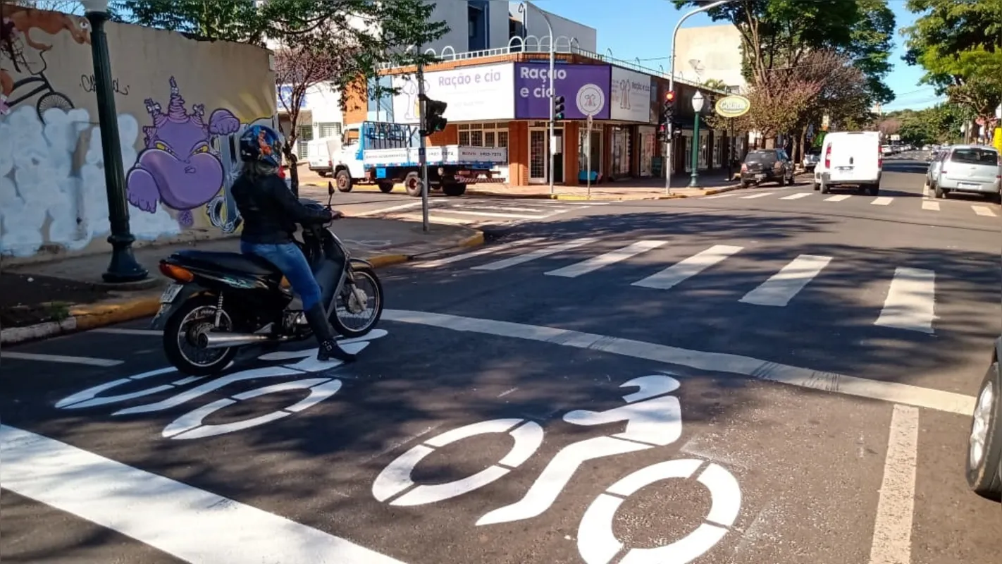 Cada uma dessas áreas de segurança tem espaço para duas motos