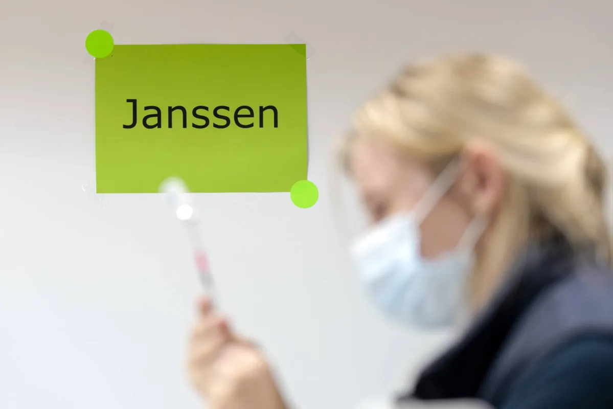 Imagem ilustrativa da imagem Como funciona a vacina da Janssen?