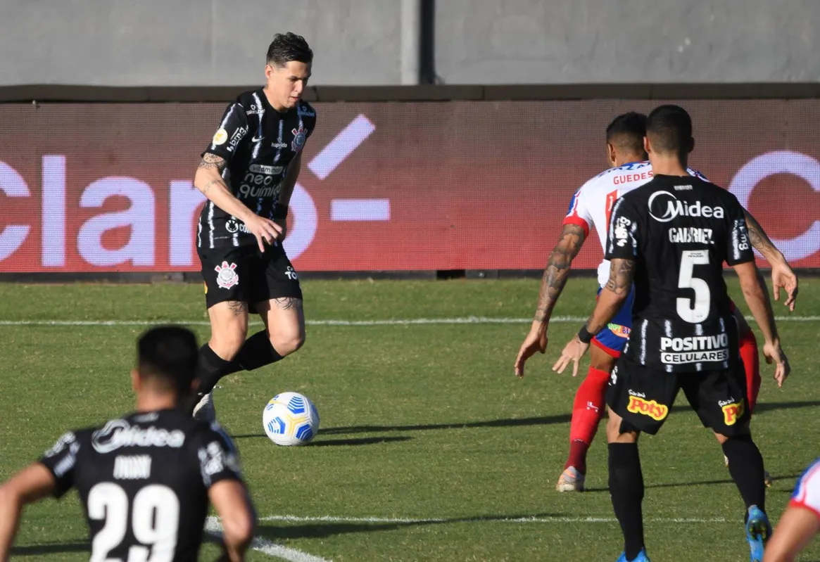 Imagem ilustrativa da imagem Corinthians se agarra em tabu em confronto com o Sport