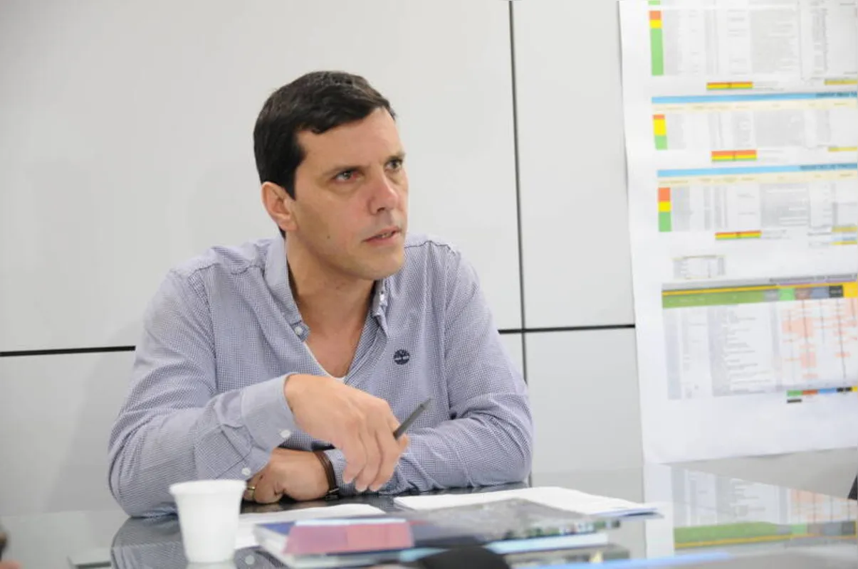 O secretário de Gestão Pública de Londrina, Fábio Cavazotti, revelou que a Davati chegou a procurar a Prefeitura de Londrina para oferecer vacinas. 