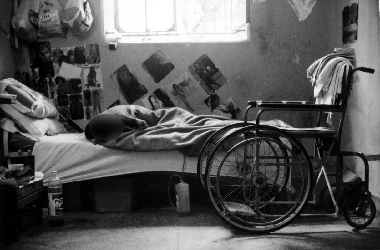 Imagem ilustrativa da imagem Descoberta do HIV faz 40 anos, mas estigma ainda permanece