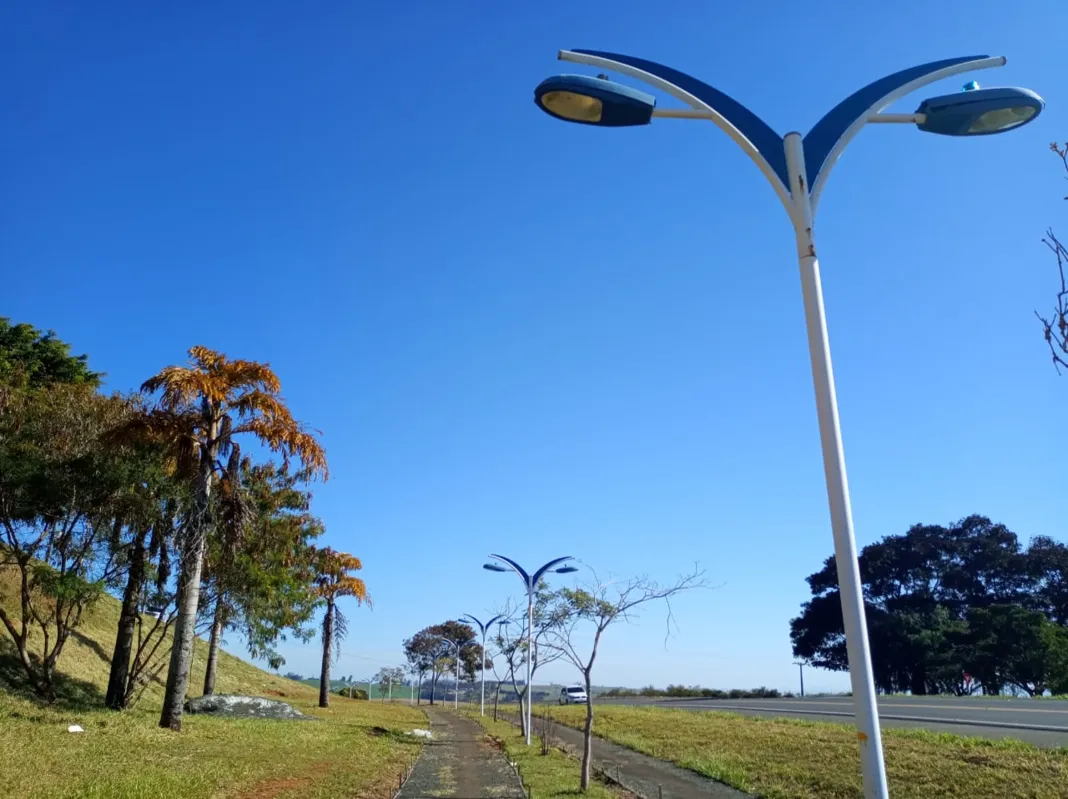 Imagem ilustrativa da imagem Ladrões levam fiação elétrica da Pista da Saúde em Ibaiti