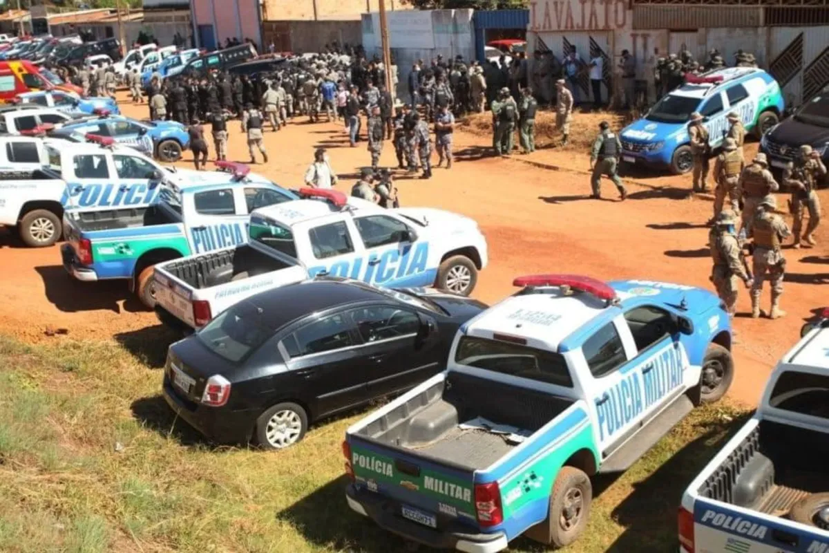 Megaoperação contou com cerca de 300 policiais