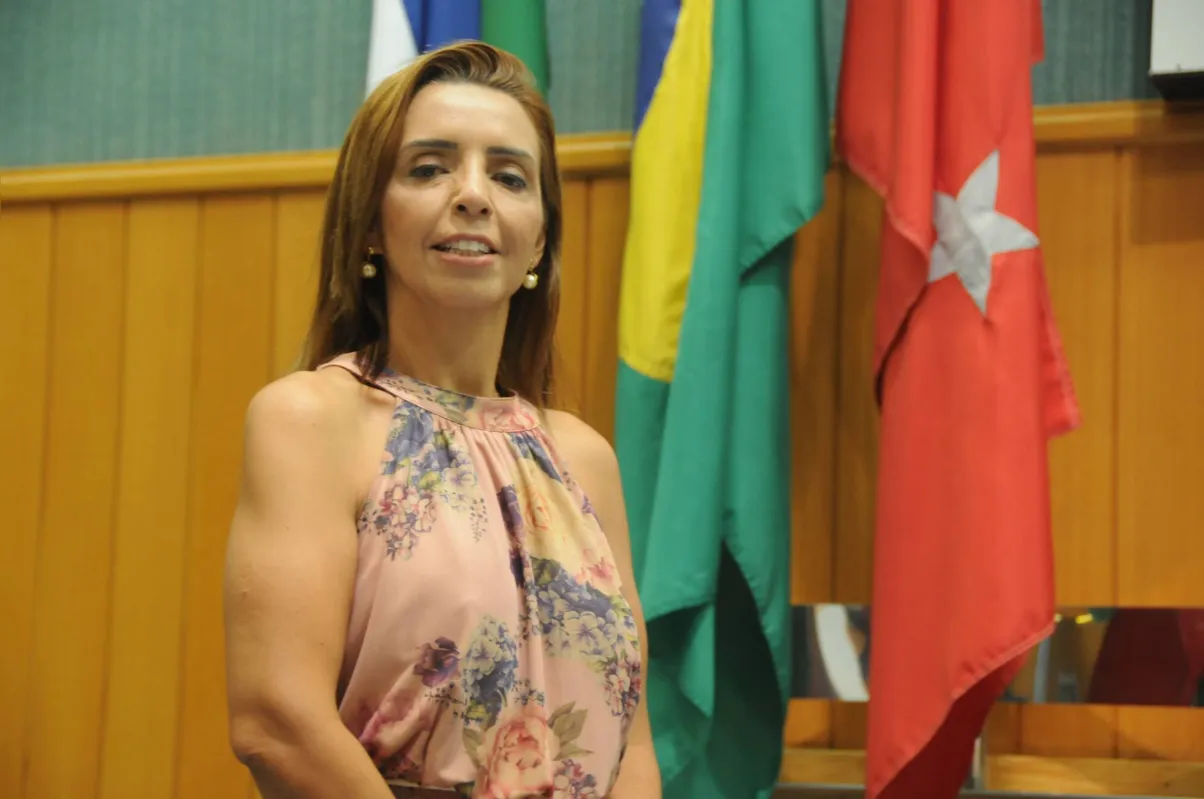 A vereadora Mara Boca Aberta (Pros) 