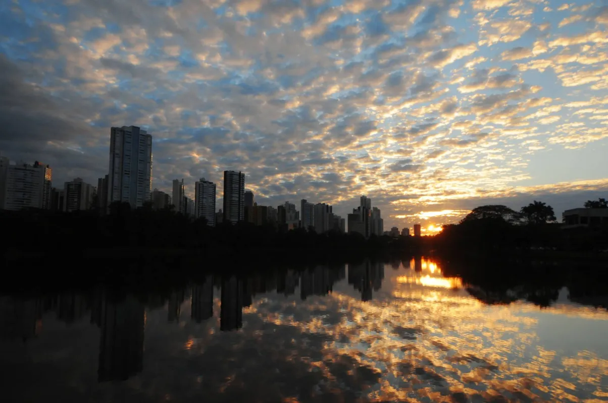 Imagem ilustrativa da imagem O CÉU DESSA CIDADE