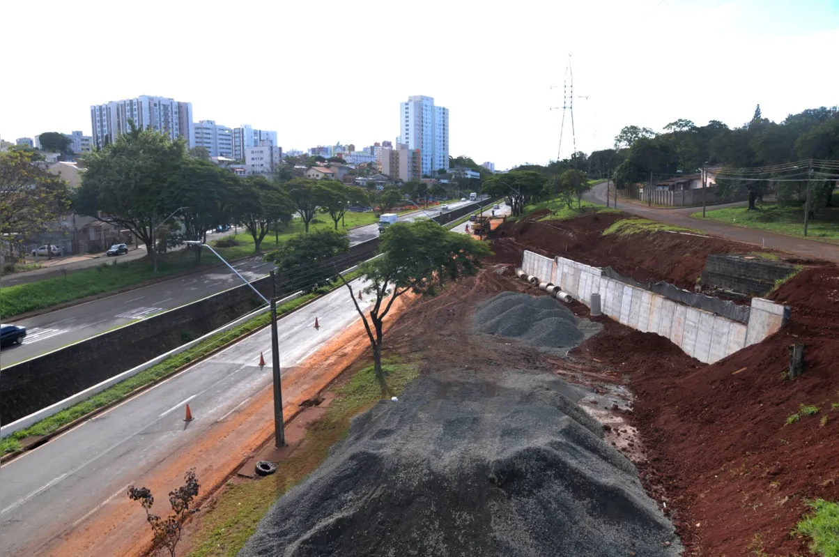 Imagem ilustrativa da imagem Obra do ‘oitão’ na avenida Madre Leônia ganha mais 40 dias de prazo