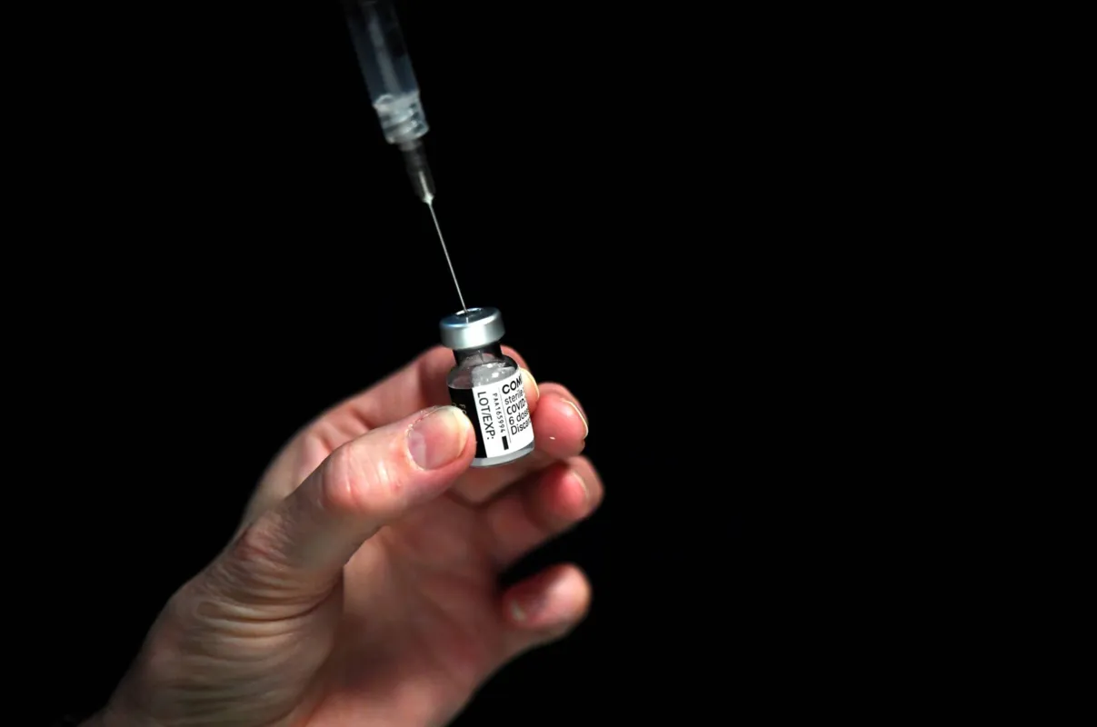 Na semana passada a agência europeia de medicamentos aprovou uso do imunizante na faixa etária de 12 a 15 anos 