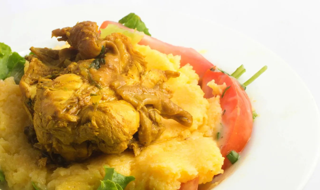 Imagem ilustrativa da imagem Polenta cremosa com frango