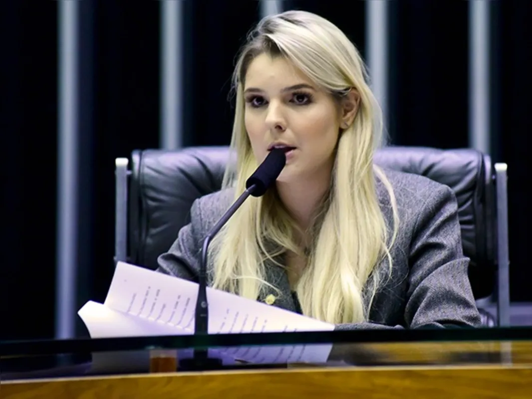 Imagem ilustrativa da imagem Presidente do PTB diz que Luísa Canziani será expulsa do partido