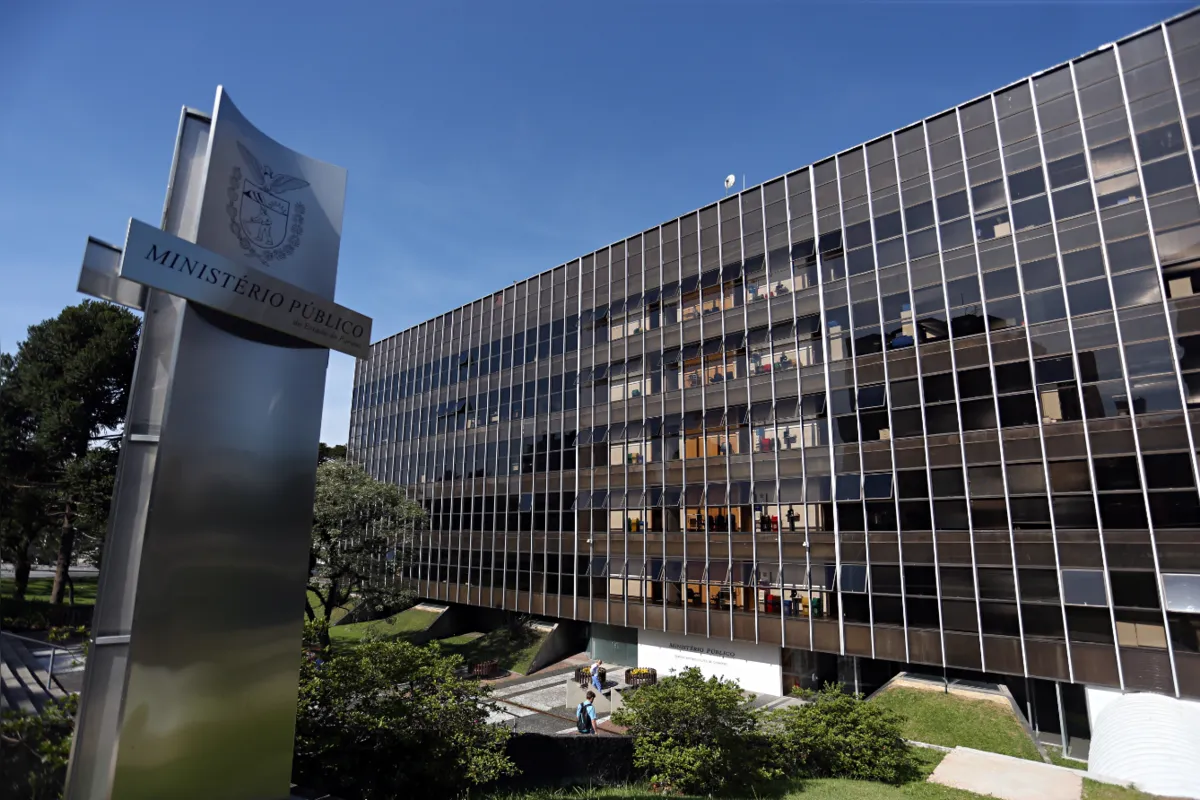 O MPPR  considera a competência estadual para tais iniciativas, prevista na legislação do SUS (Sistema Único de Saúde).