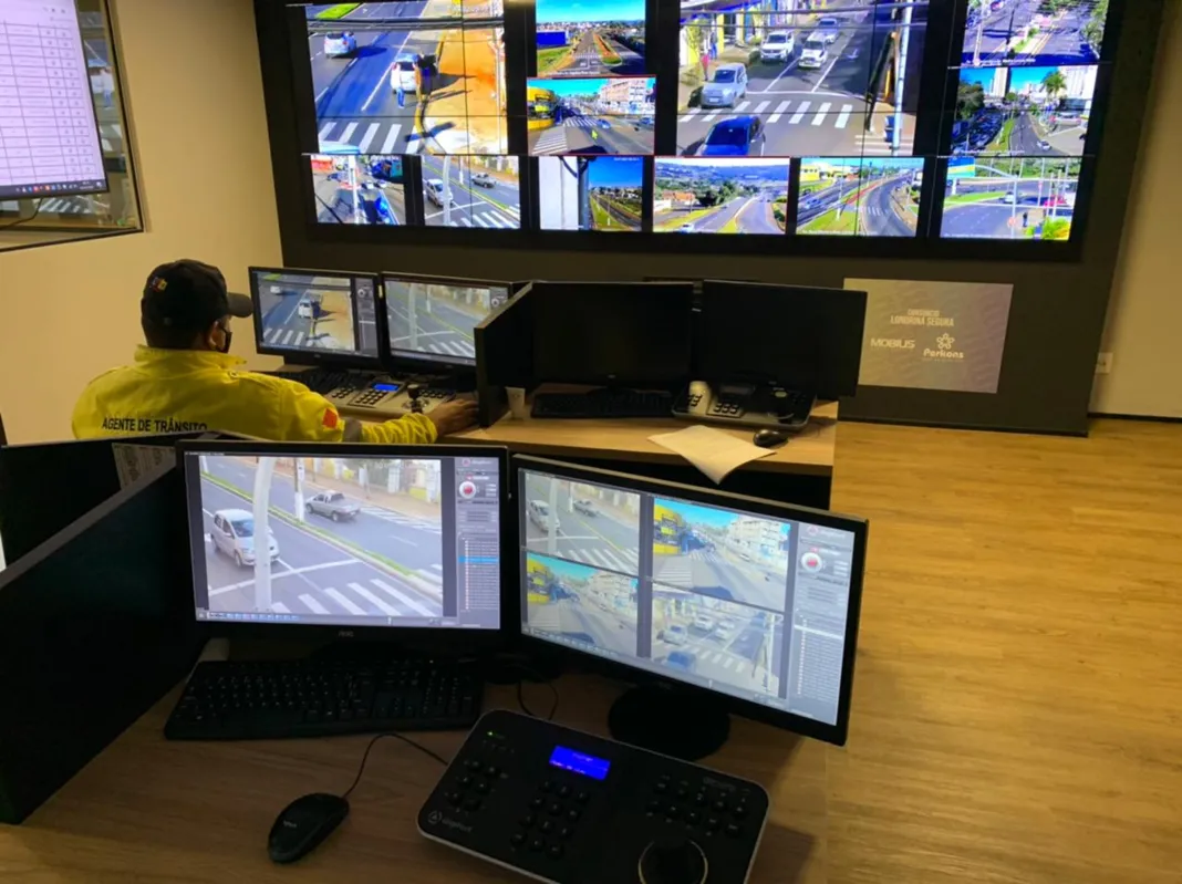 Imagem ilustrativa da imagem Radares flagram mais de 7 mil infrações em um mês em Londrina