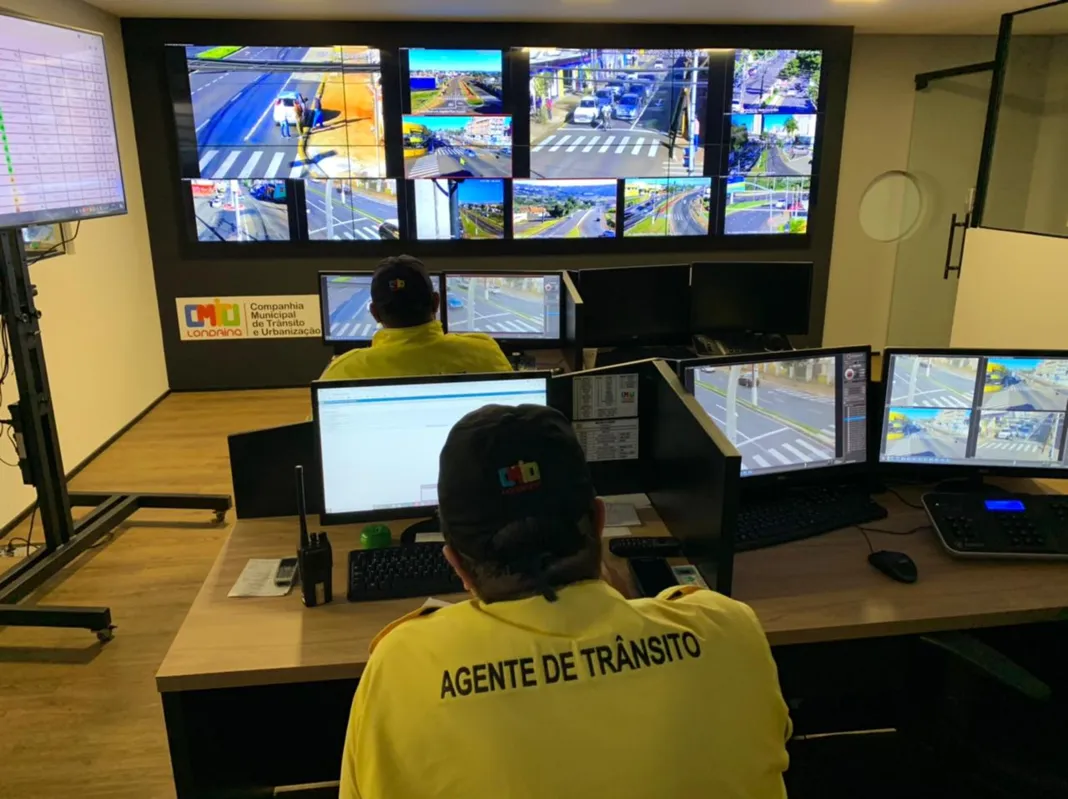 Imagem ilustrativa da imagem Radares flagram mais de 7 mil infrações em um mês em Londrina