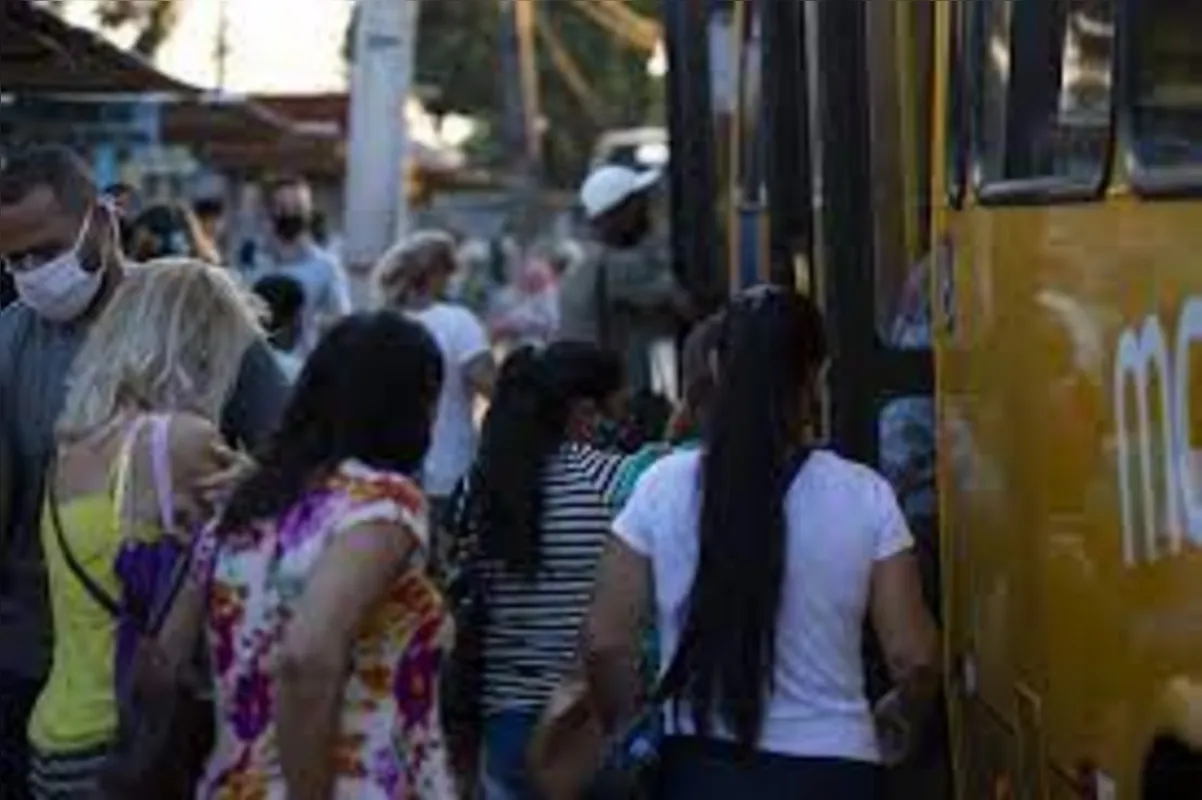Imagem ilustrativa da imagem Sem consenso, projeto que limita em 50% ocupação de ônibus sai de pauta
