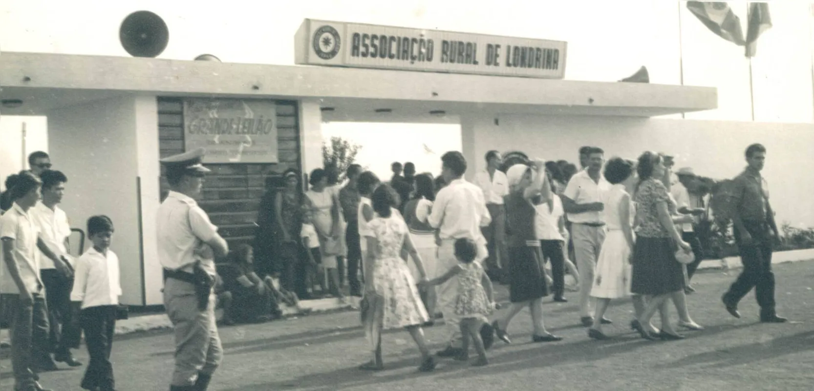 Primeira fachada da Sociedade Rural