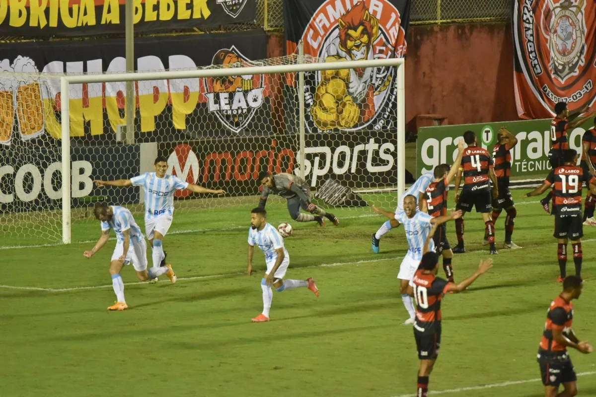 Triunfo sobre o Vitória no Barradão foi o primeiro do LEC na Série B deste ano