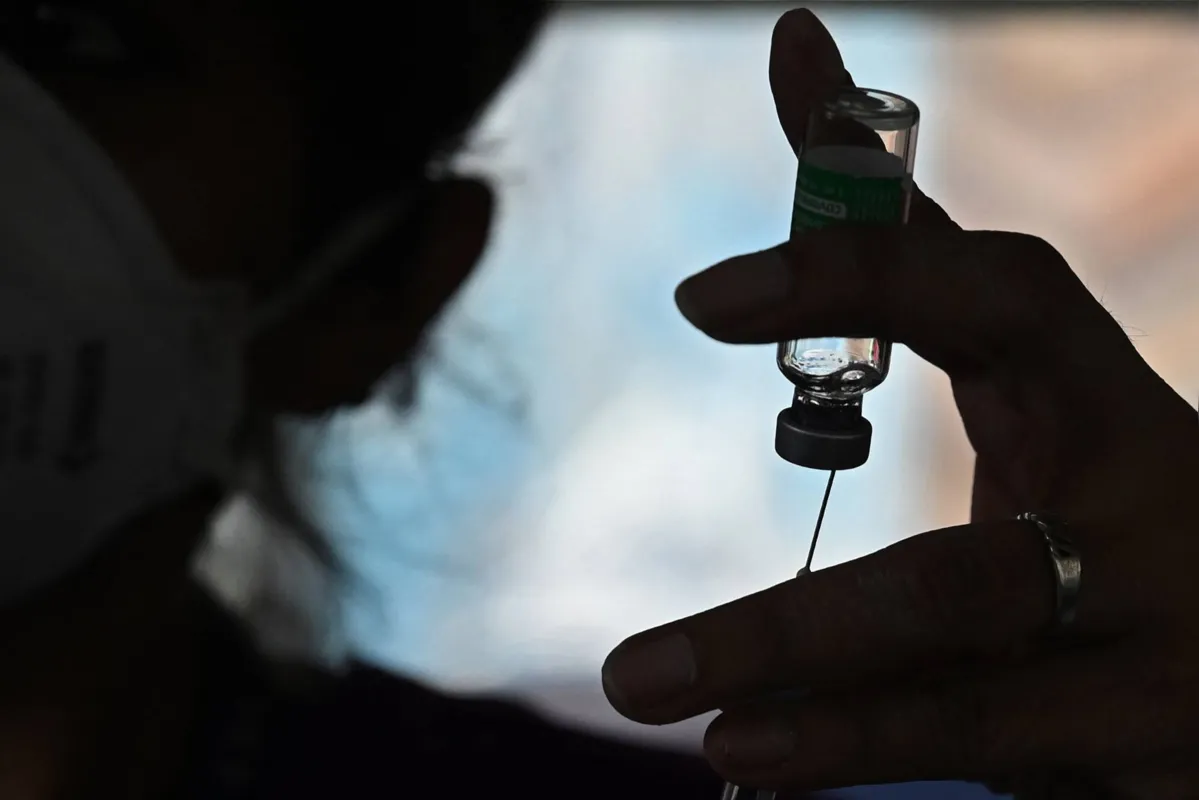 Imagem ilustrativa da imagem Vacina em estudo oferece proteção contra gripe e Covid-19