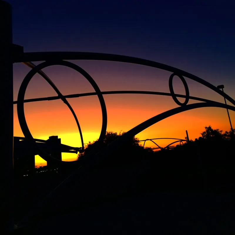 Imagem ilustrativa da imagem # A CIDADE FALA - Londrina & sol