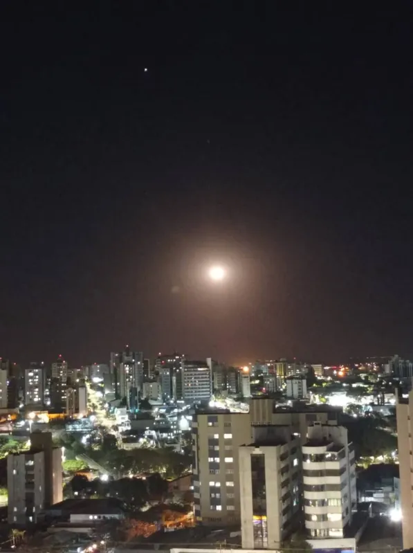 Imagem ilustrativa da imagem #A CIDADE FALA - Luar