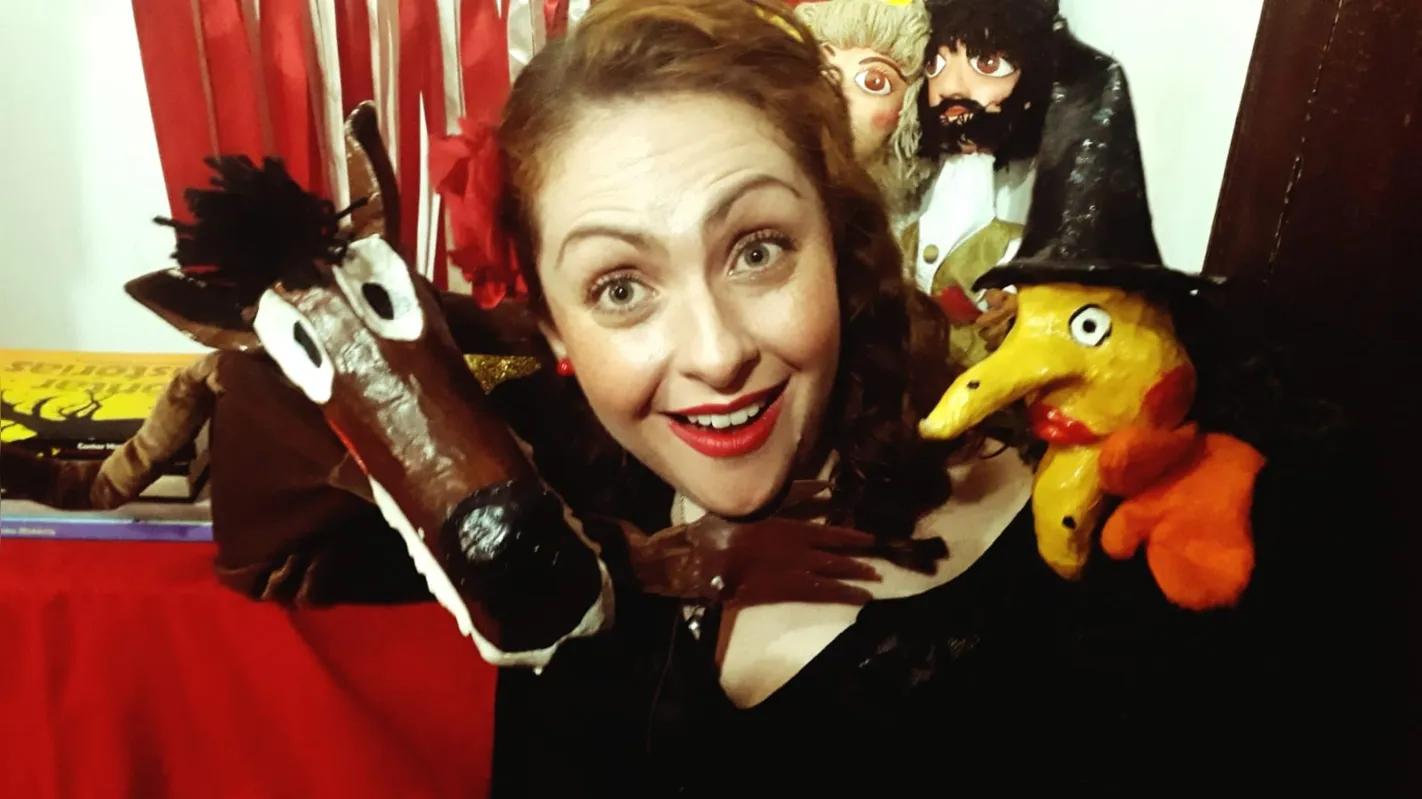Michelle Borgo e os bonecos: mostra paranaense segue até o dia 9 de agosto  no YouTube gratuitamente