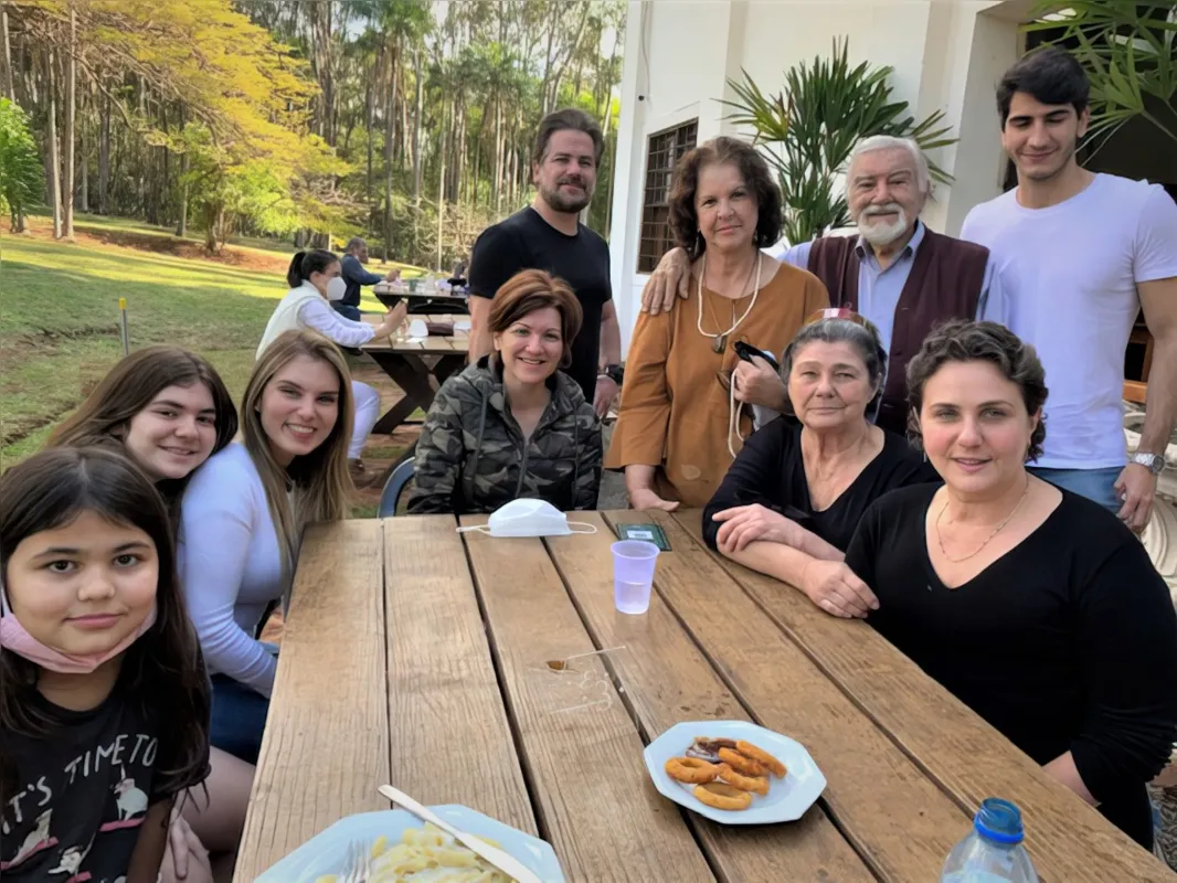 Imagem ilustrativa da imagem Almoço na fazenda de Alvorada do Sul
