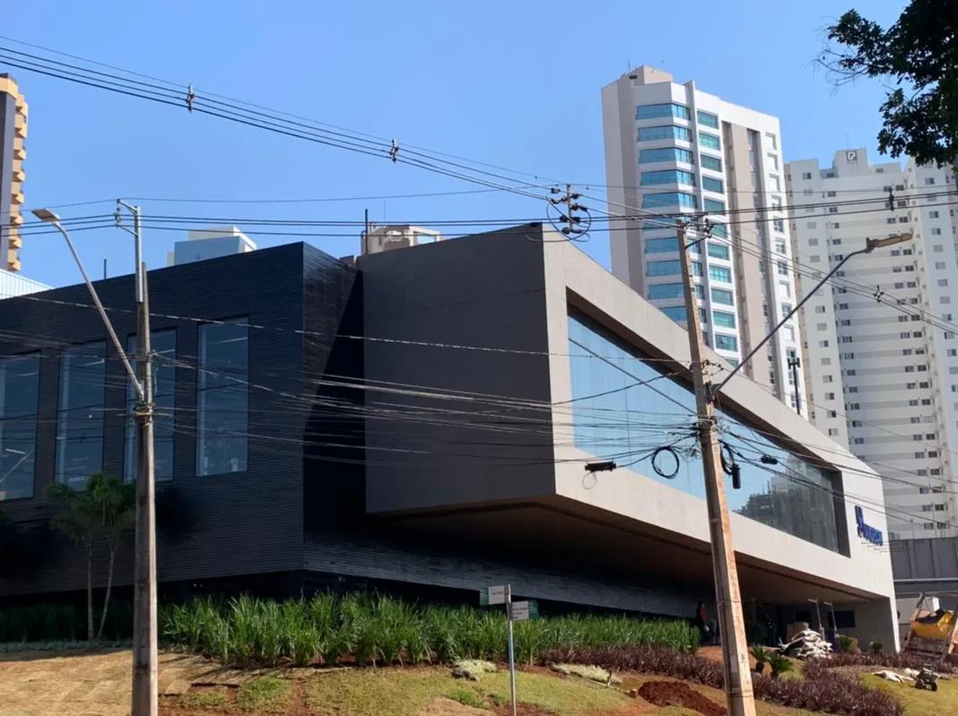 Imagem ilustrativa da imagem Angeloni reabre as portas em Londrina nesta quarta-feira (14)