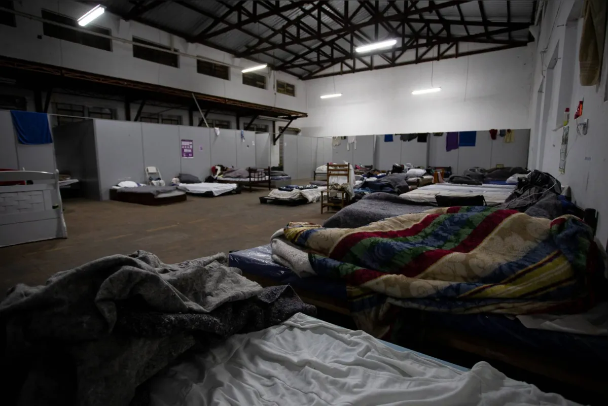 Imagem ilustrativa da imagem Apesar do frio, sobram vagas em abrigos de Londrina