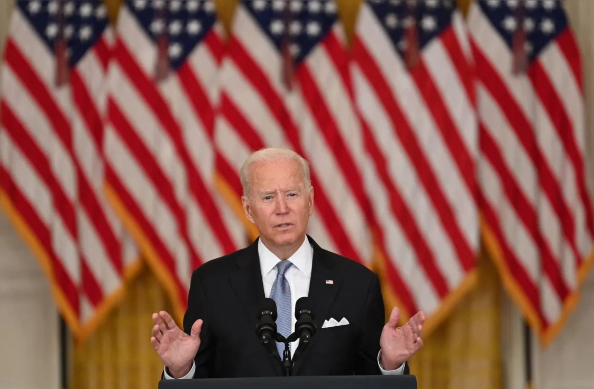 Imagem ilustrativa da imagem Biden lava as mãos sobre tomada do poder pelo Taleban