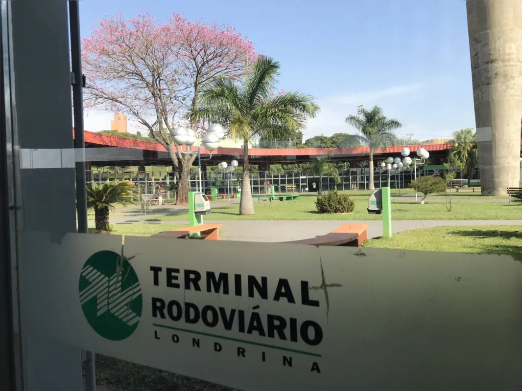 Imagem ilustrativa da imagem Bisneto de Oscar Niemeyer visita o Terminal Rodoviário de Londrina