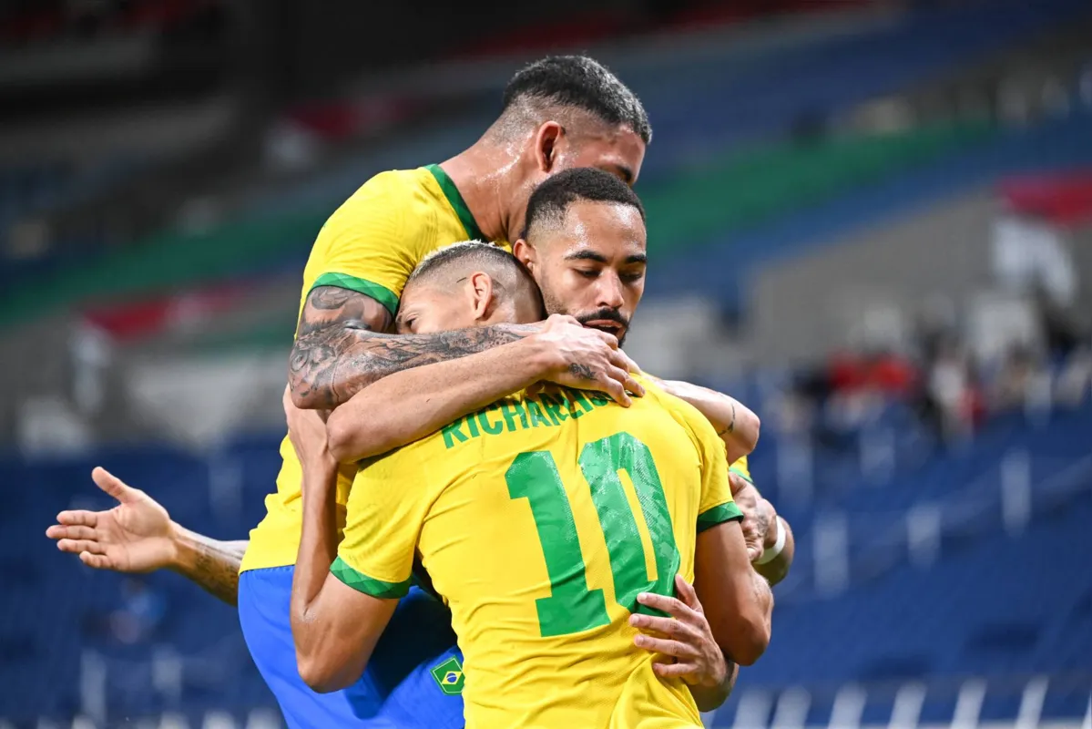 Imagem ilustrativa da imagem Brasil vence Espanha e transforma palco do penta em casa do bi nas Olimpíadas