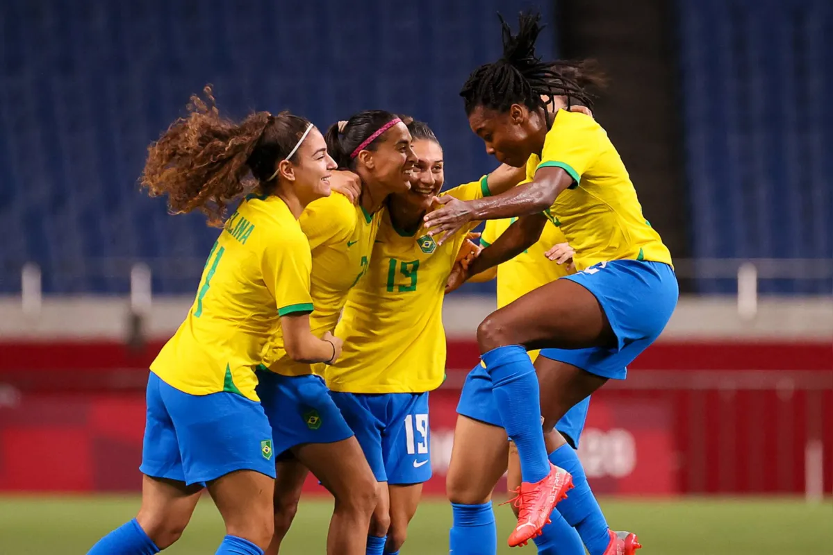Imagem ilustrativa da imagem Brasil vence Zâmbia por 1 a 0 e enfrenta Canadá nas quartas de final do futebol feminino