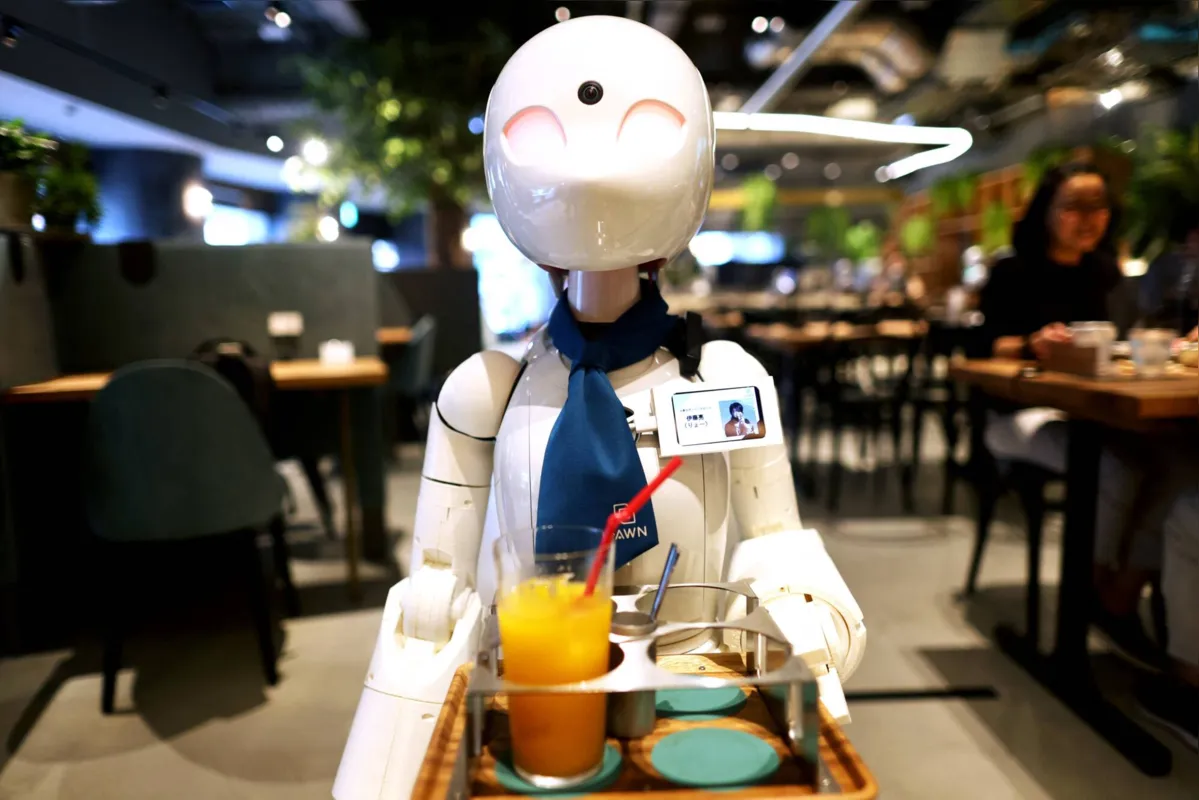 Imagem ilustrativa da imagem Café com robôs no Japão aposta na inclusão