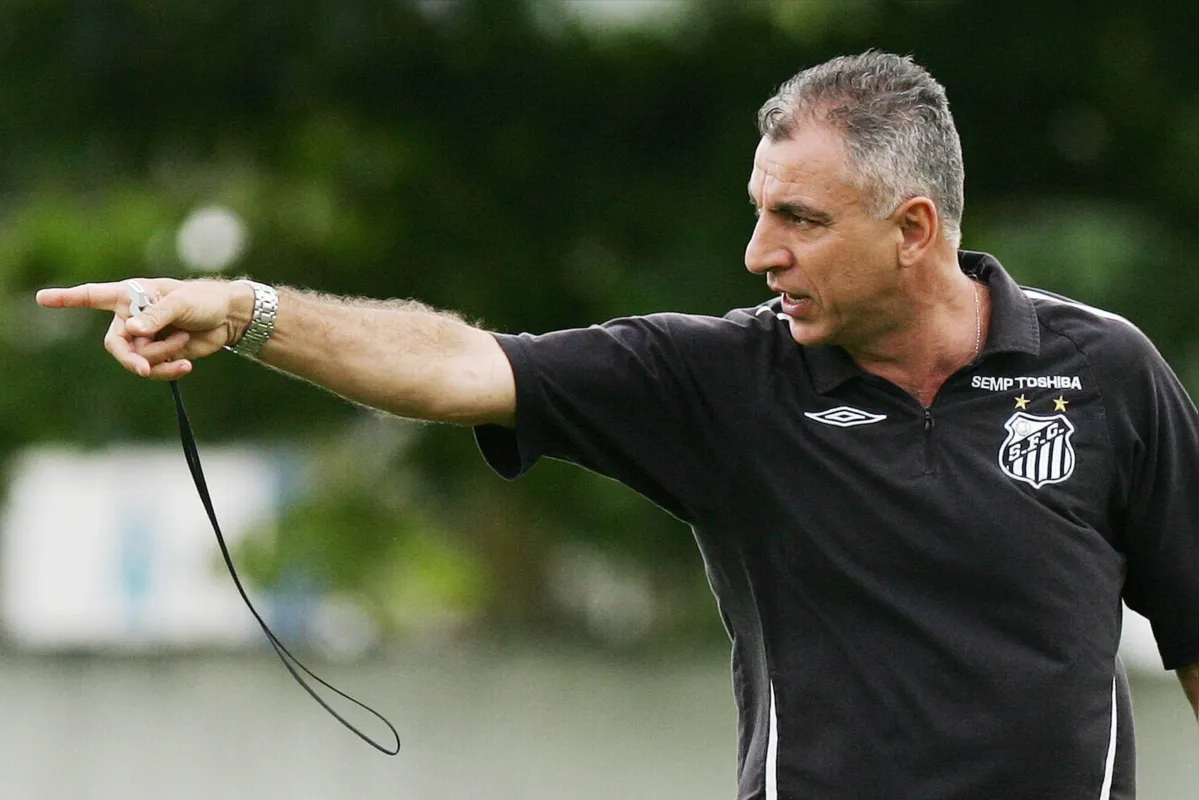 Imagem ilustrativa da imagem Campeão da Série C 2020, técnico Márcio Fernandes se apresenta hoje no LEC