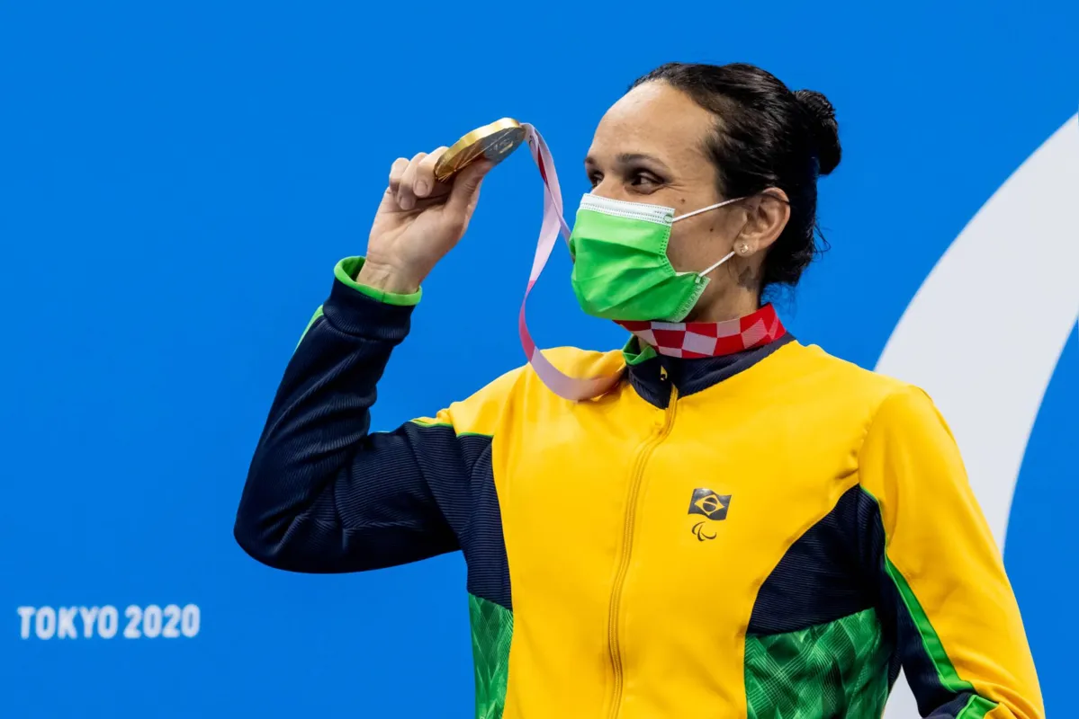 Imagem ilustrativa da imagem Carol Santiago leva o 2º ouro e Brasil iguala os 14 dos Jogos de 2016