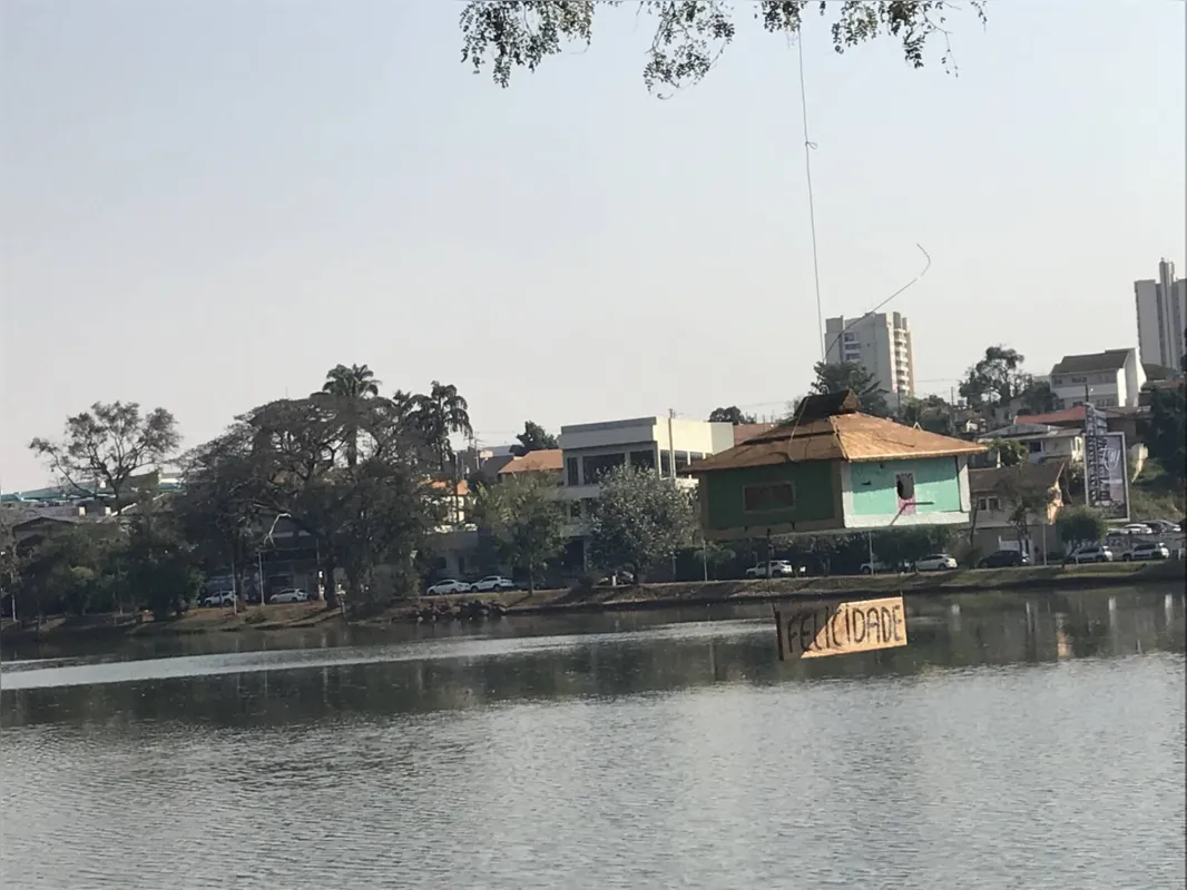Imagem ilustrativa da imagem Casinhas de passarinhos dão toque especial no Lago Igapó 2