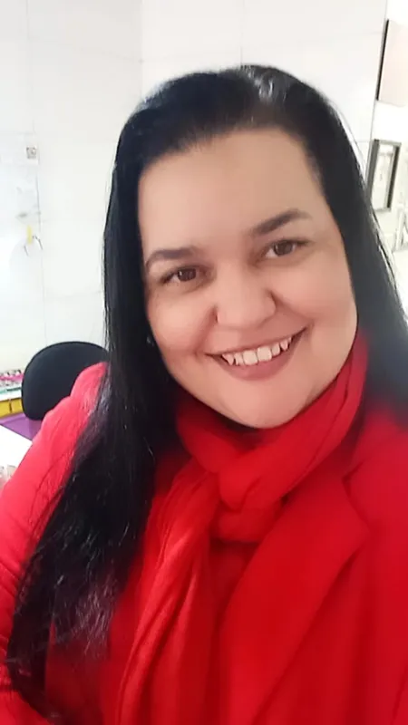 Professora Márcia Regina da Silva Santos: "Há crianças que estão,  sim, apresentando algumas dificuldades que precisam ser trabalhadas. Mas devagar tudo vai se encaixando"