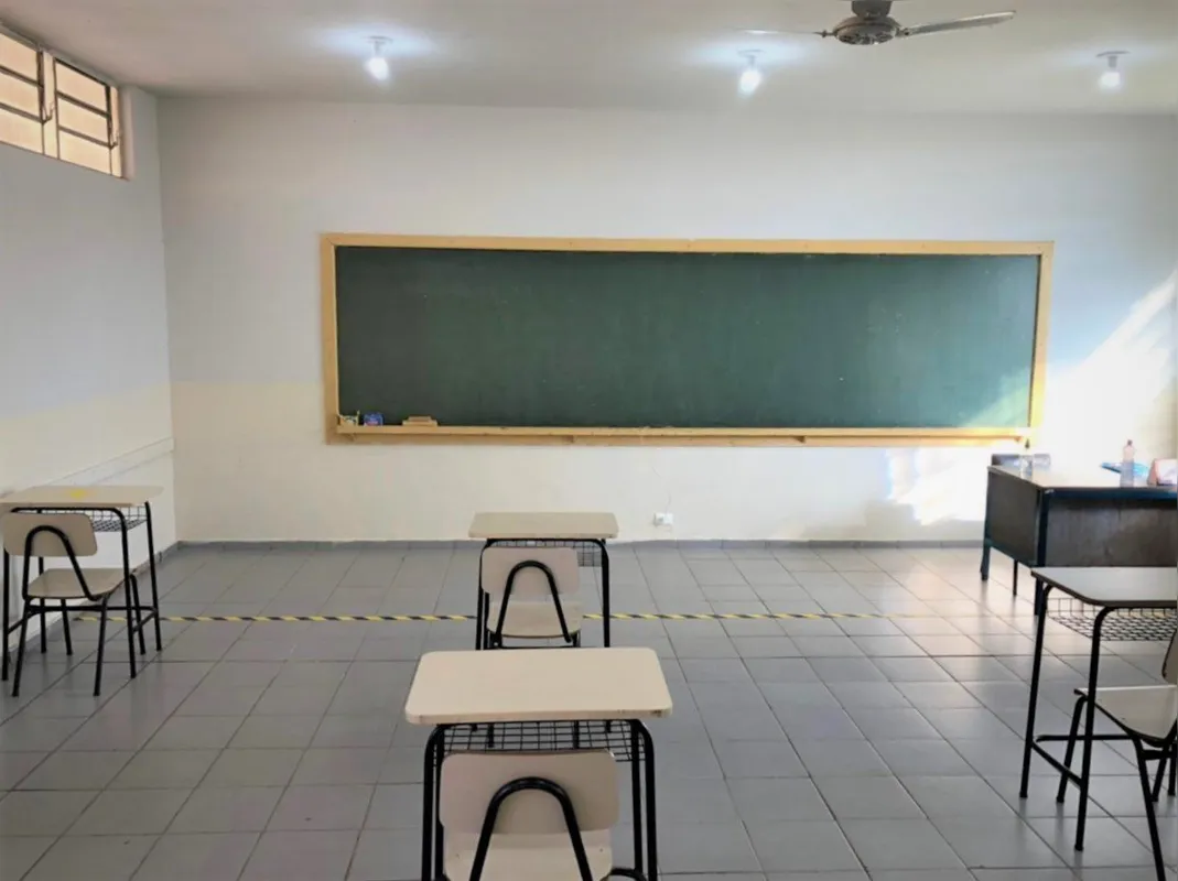 Crianças de três escolas municipais de Arapongas voltam às salas nesta terça-feira