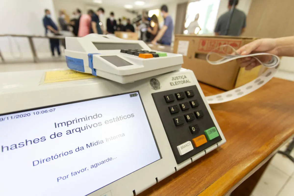 Imagem ilustrativa da imagem Confirma ou corrige – os 25 anos da urna eletrônica no Brasil e as petições de voto auditável