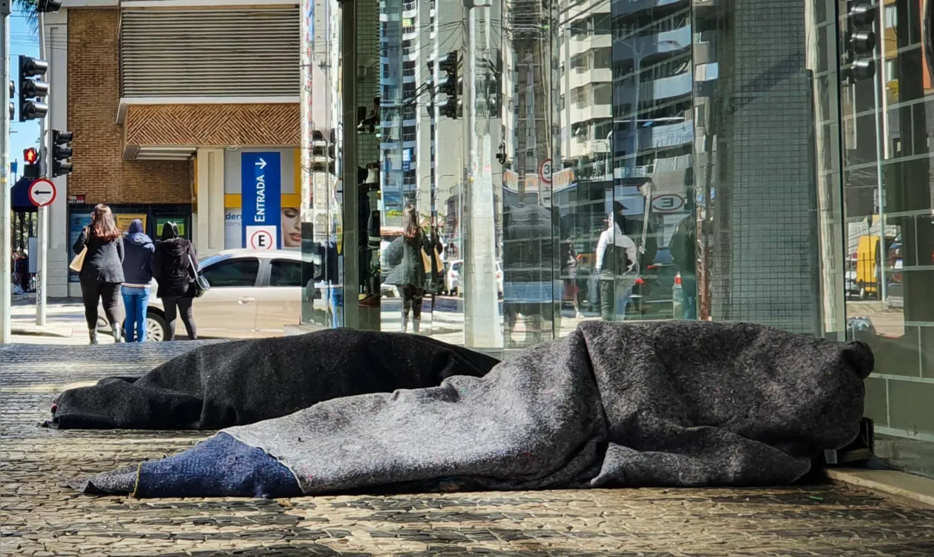 Imagem ilustrativa da imagem Desemprego faz pessoas em situação de rua crescer em poucos meses