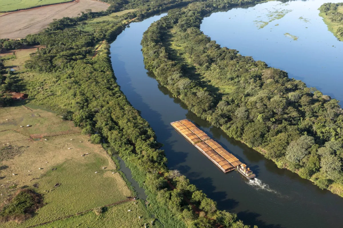 Imagem ilustrativa da imagem Fechamento da hidrovia Tietê-Paraná representaria golpe no sistema logístico