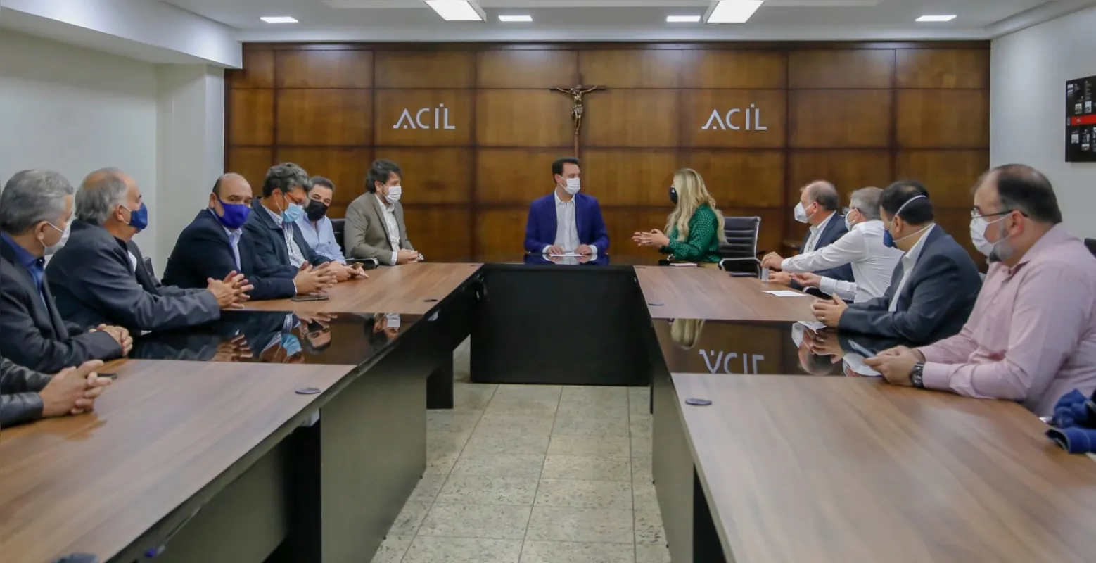 O governador Carlos Massa Ratinho Junior anunciou, nesta quinta-feira (12), a duplicação de um novo trecho da PR-445, que vai de Mauá da Serra ao distrito de Lerroville, em Londrina.